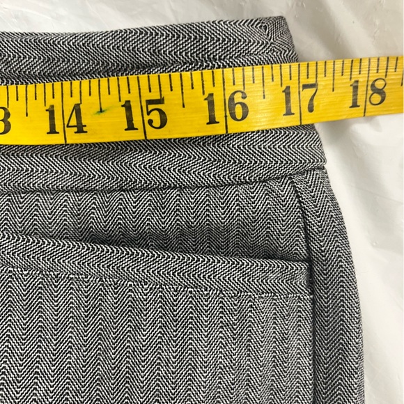 Express Pants. Gray herringbone pattern. Size 10 R - Picture 6 of 14